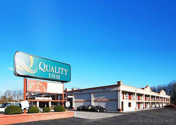 Super 8 By Wyndham Gloucester Gloucester City Eksteriør bilde